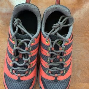 Women's COLUMBIA TECHLITE Omni-Grip Trail Hiking Shoes.